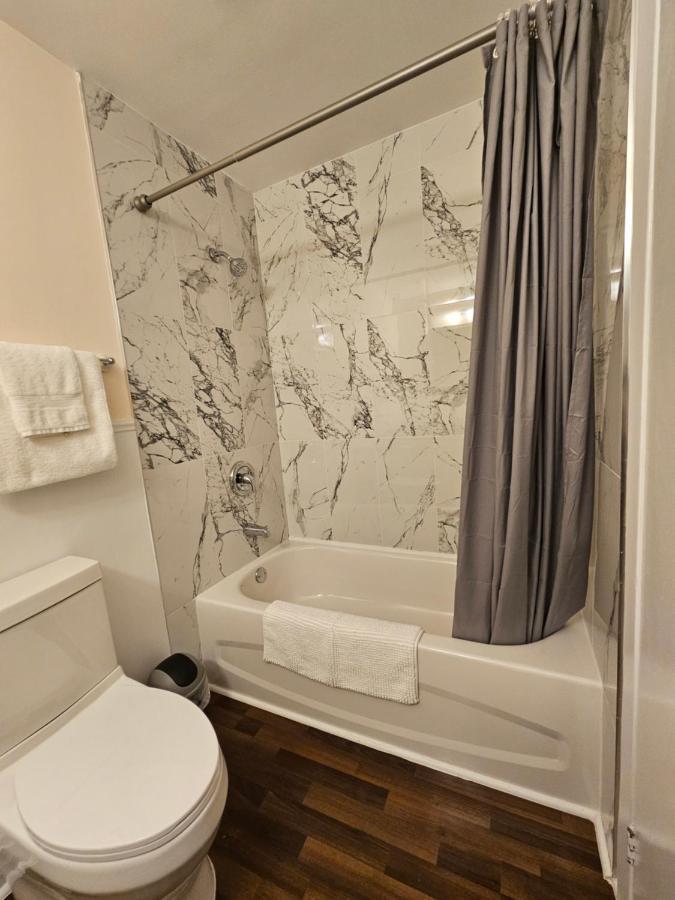 سمرسايد Sunflower Guest Suites المظهر الخارجي الصورة